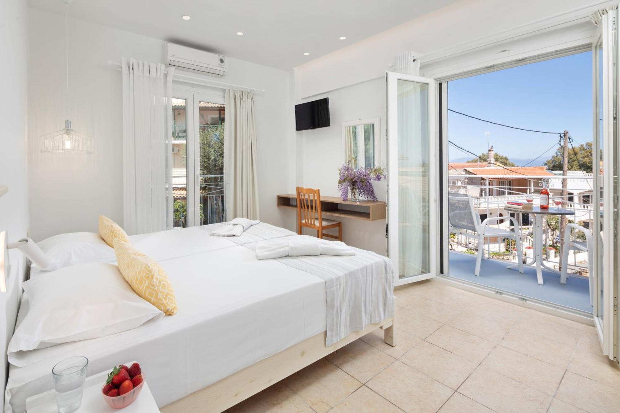 Bella Vista Beach Hotel ベニテス エクステリア 写真